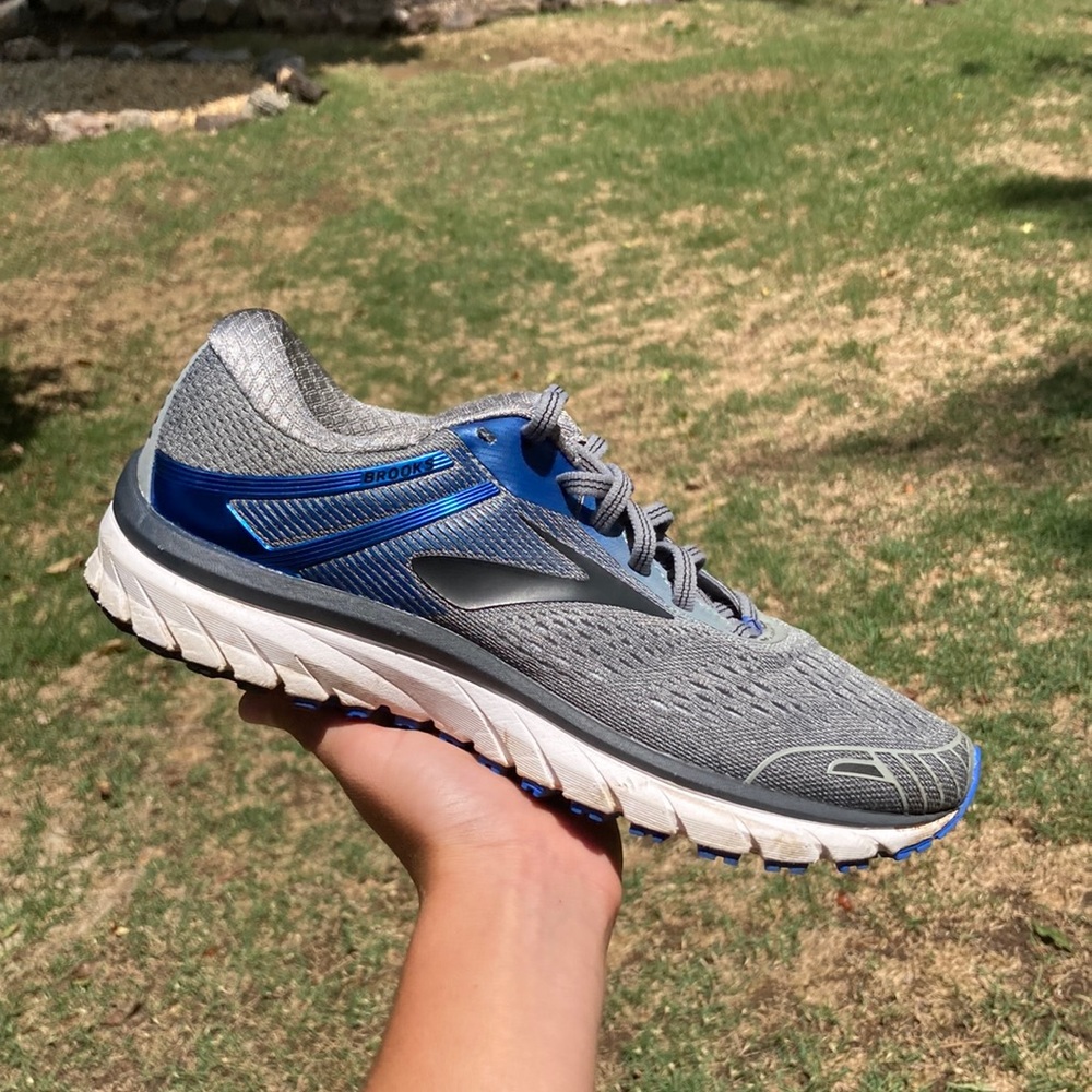 Brooks GTS 18